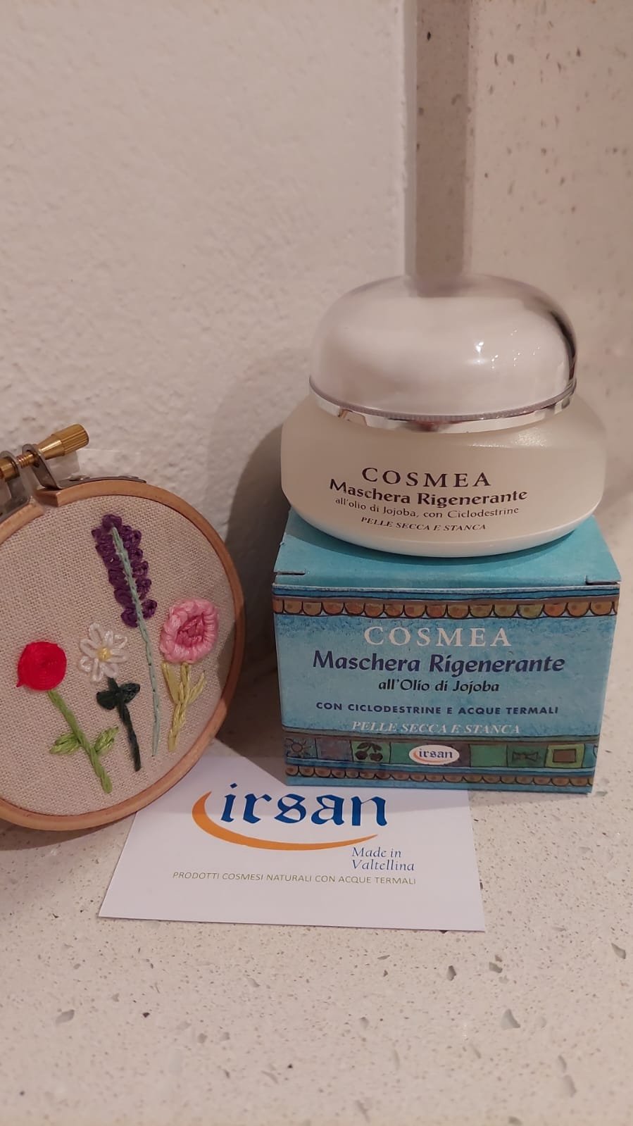 MASCHERA RIGENERANTE ALL' OLIO DI JOJOBA