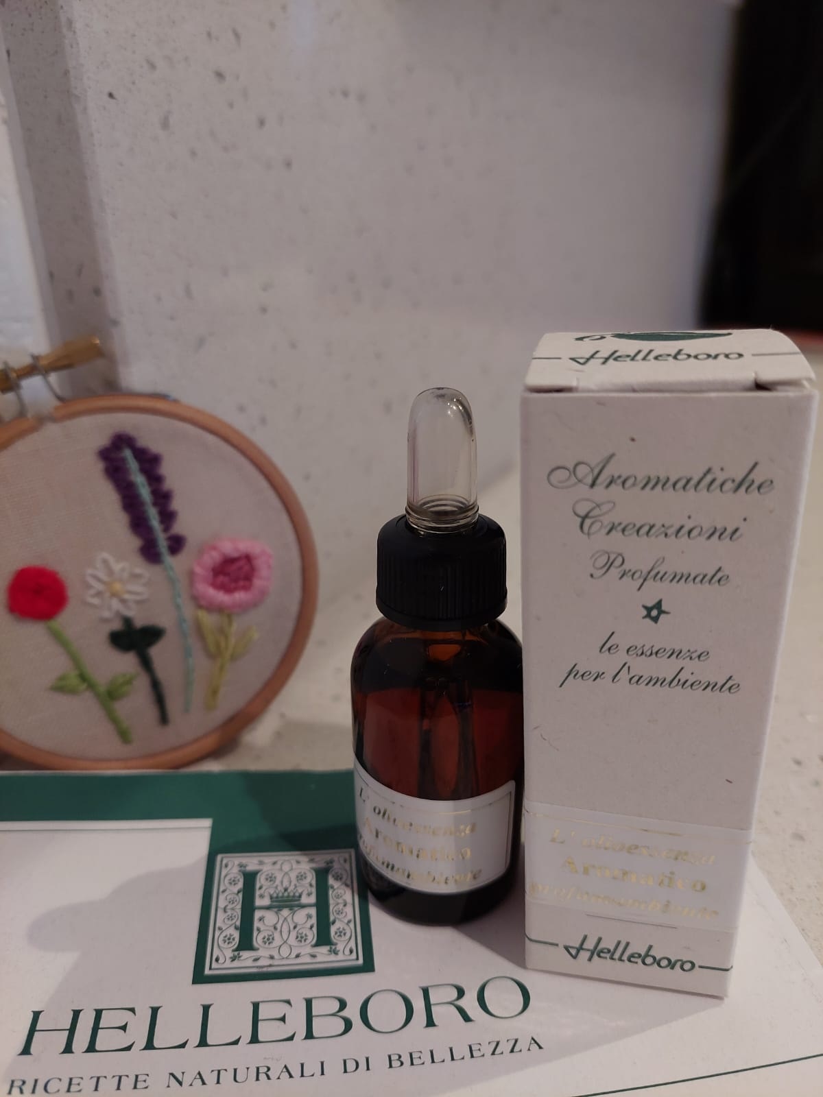 OLIOESSENZA Preparazioni per la casa e per l'ambiente HELLEBORO