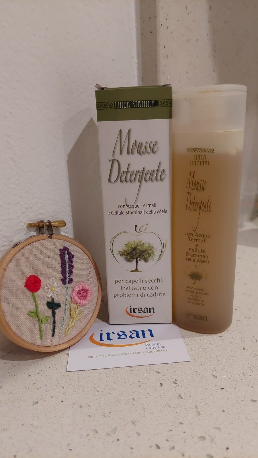 MOUSSE DETERGENTE PER CAPELLI SECCHI, Trattati o con problemi di Caduta