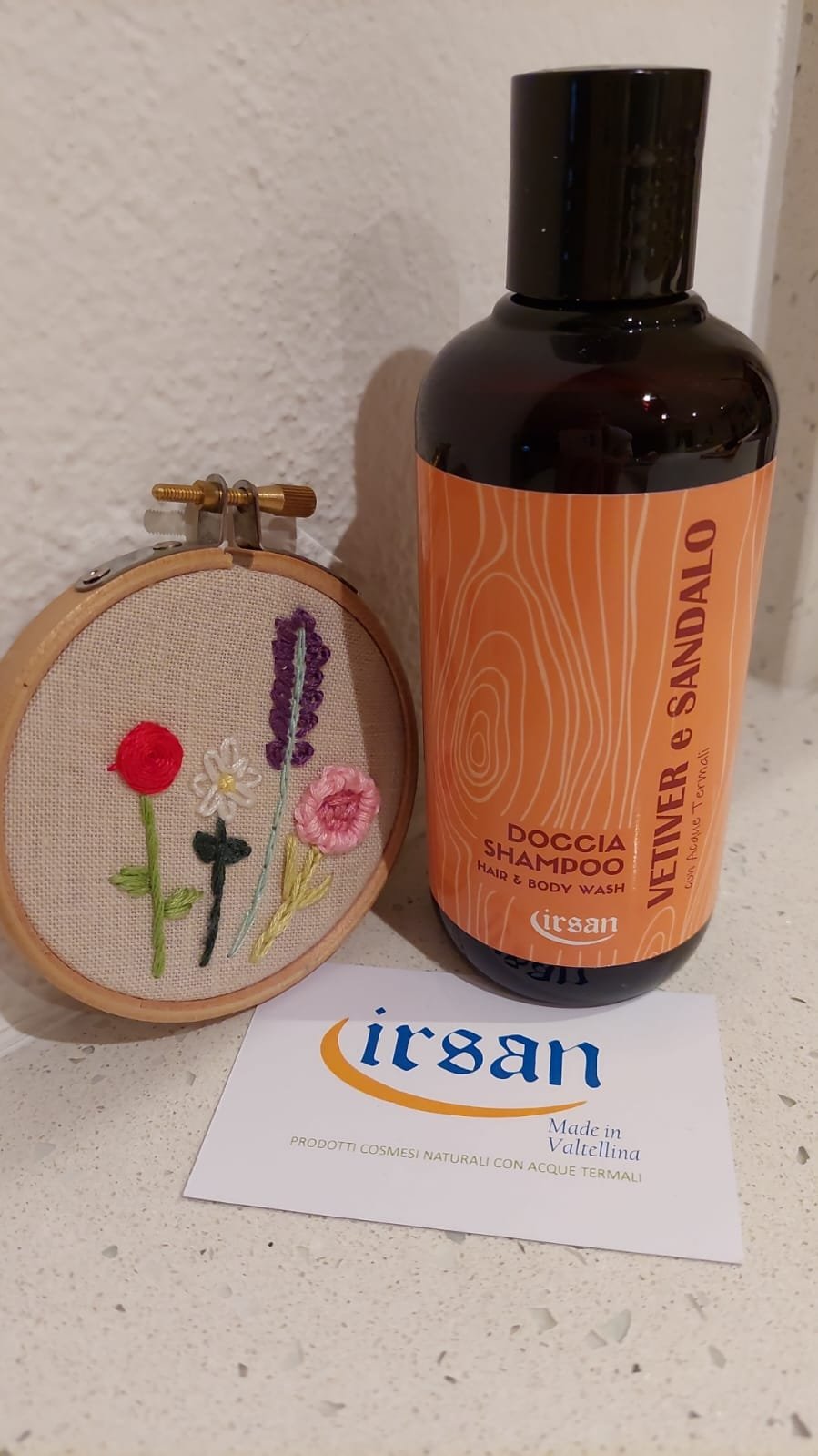 SHAMPOO DOCCIA VETIVER E SANDALO UOMO